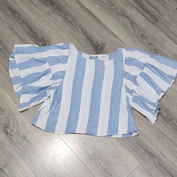 American Eagle Outfitters Tops - Blue & White Striped American Eagle Outfitter Boho Batwing Top